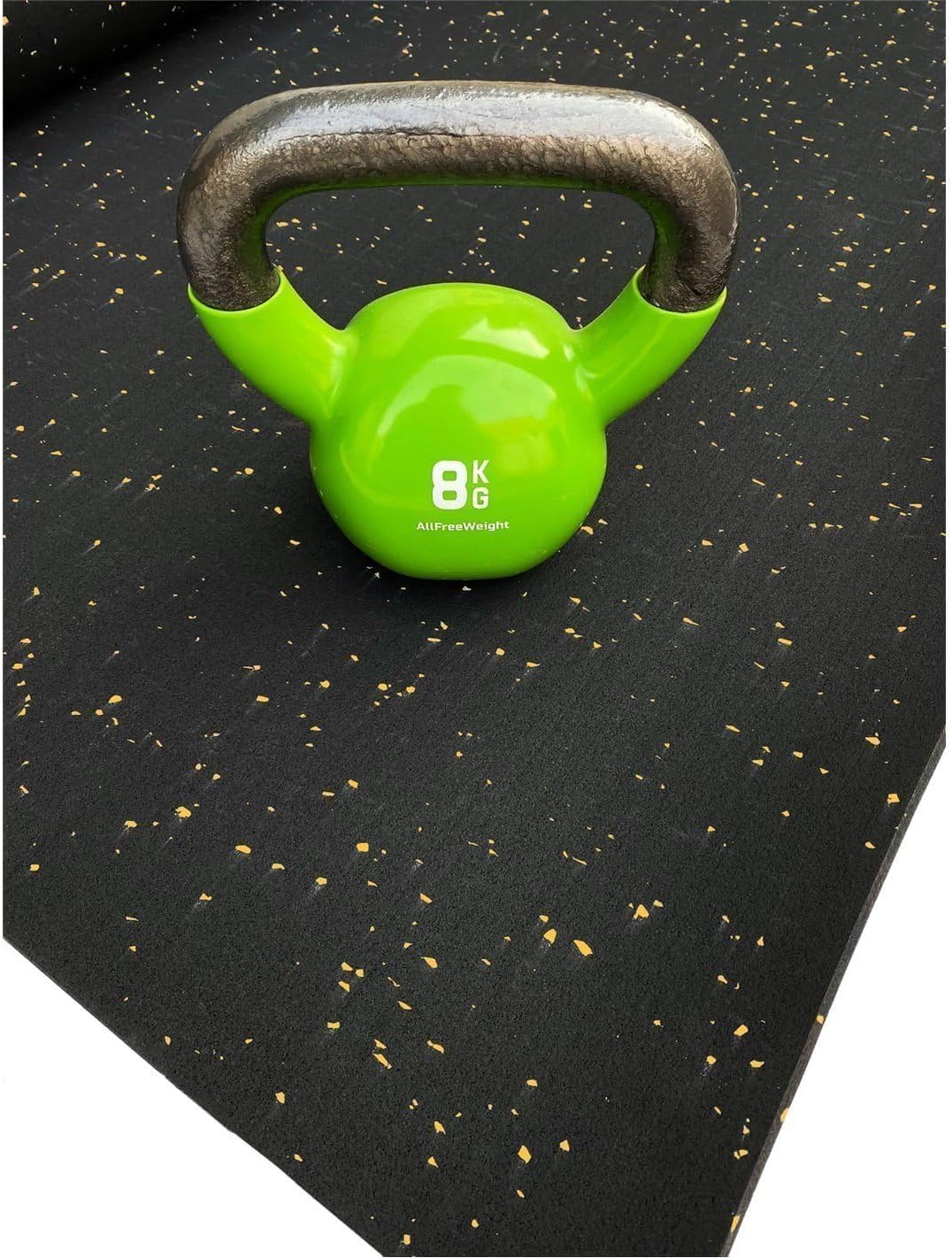 Suelo de caucho reciclado diseñado para suelo de gimnasio. Negro con pintas amarillas, en Rollo de 8 x 1,25mts de 8mm. FABRICACIÓN EUROPEA.