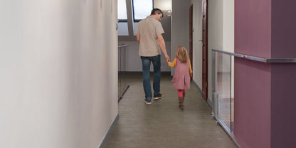 Suelo de PVC Heterogéneo GERFLOR TARALAY INITIAL COMPACT 43 PRO de 2mm de Espesor en Rollos de 2X25mts